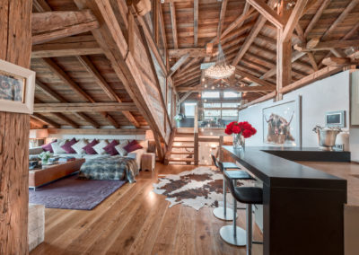 chalet-interior-luxury-chardon-cow