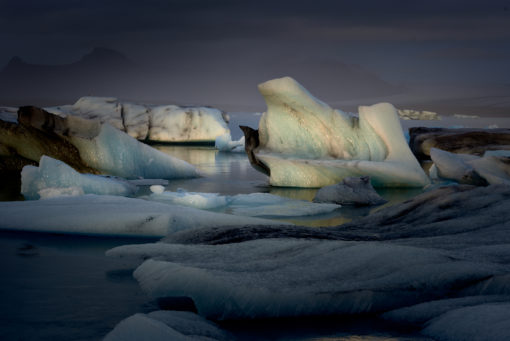 iceland-icebergs-lagoon-eagle