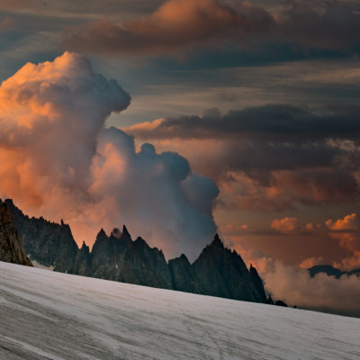 montblanc-courmayeur-cloud-snow-sunset-altitude