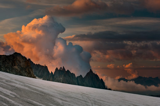 montblanc-courmayeur-cloud-snow-sunset-altitude