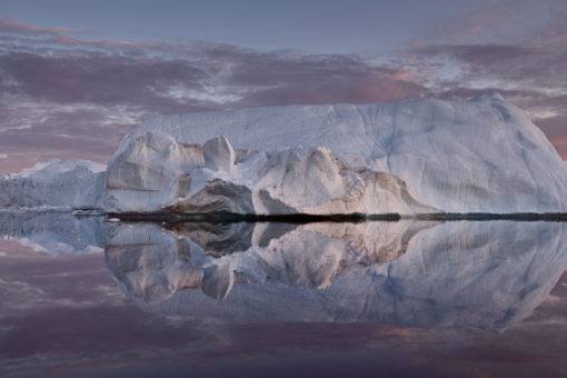 greenland-iceberg-purple-sunset-mirrorwater- reflections