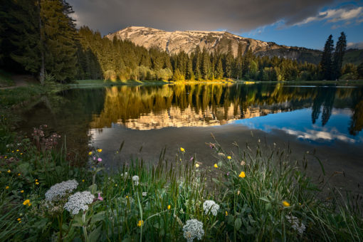 lake-morzine-mountain-sunset-bostan